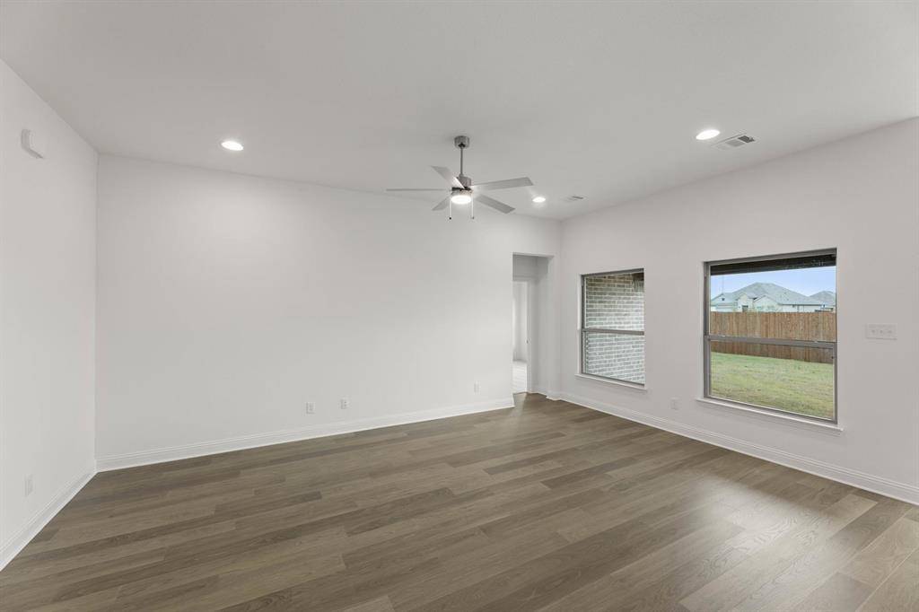 Grandview, TX 76050,148 Trinity Street