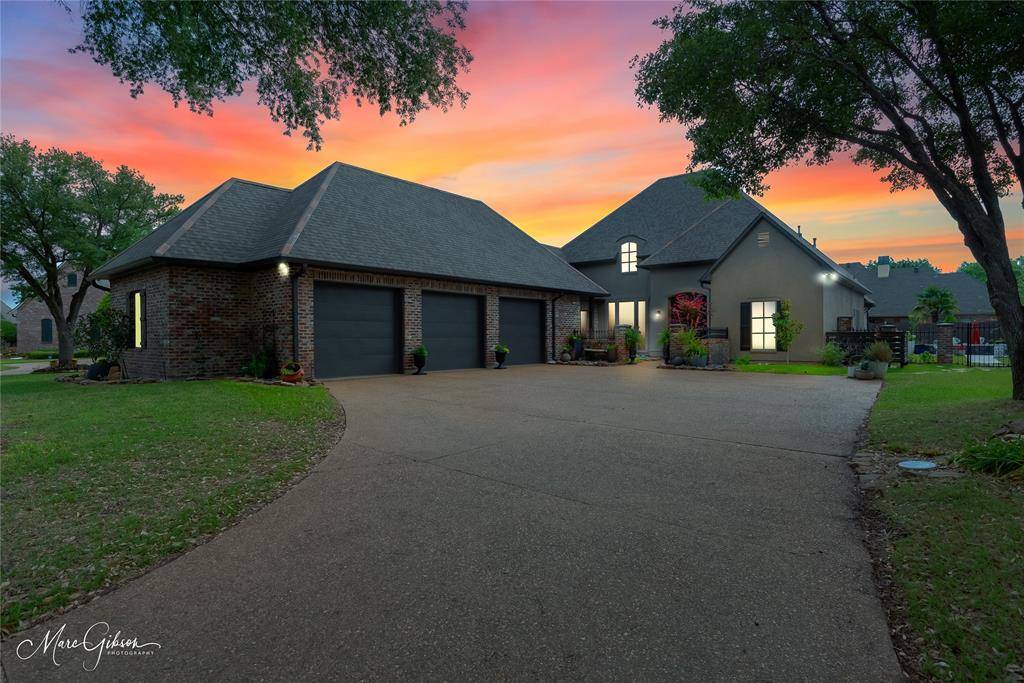 Bossier City, LA 71111,203 Evangeline Walk