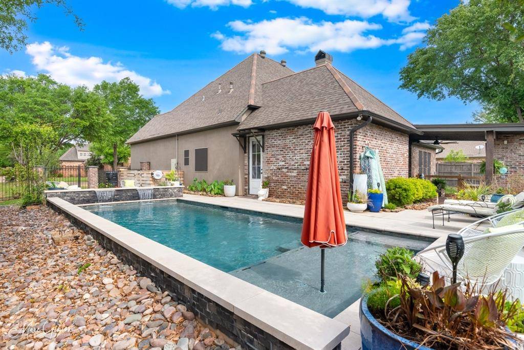 Bossier City, LA 71111,203 Evangeline Walk