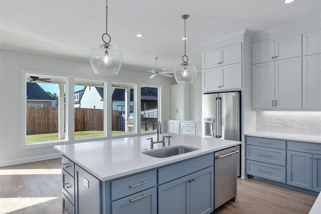 Shreveport, LA 71106,9827 Canebrake Lane