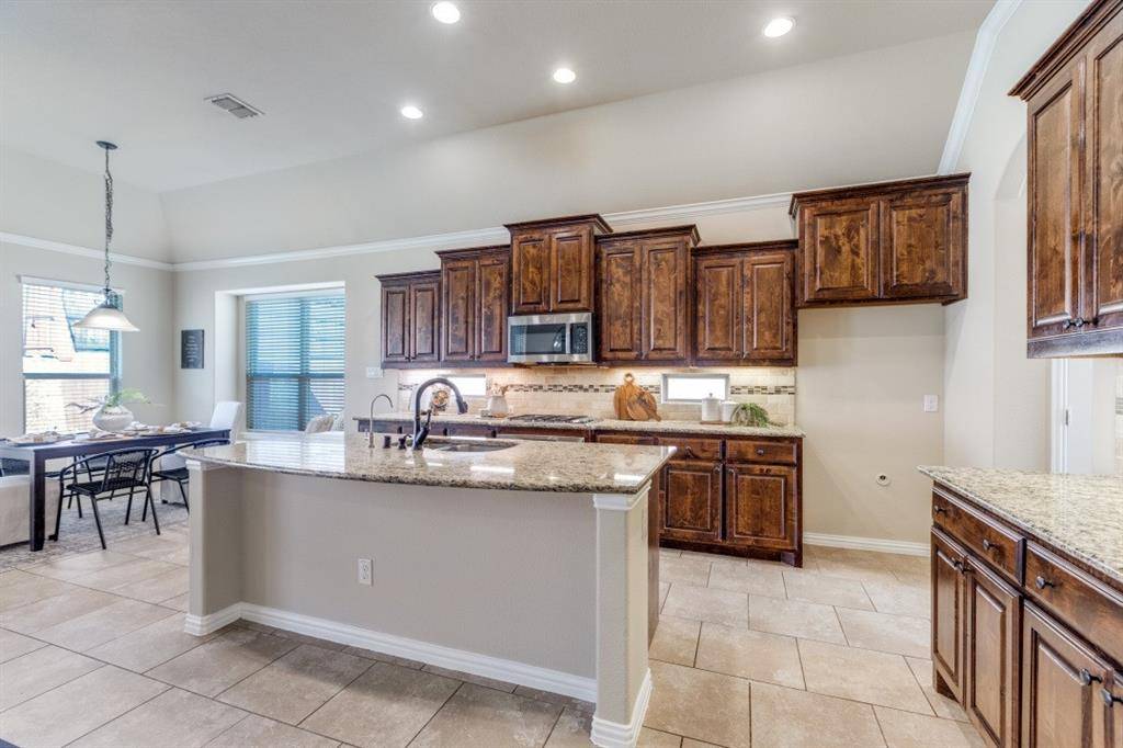 Frisco, TX 75035,9650 Amberwoods Lane