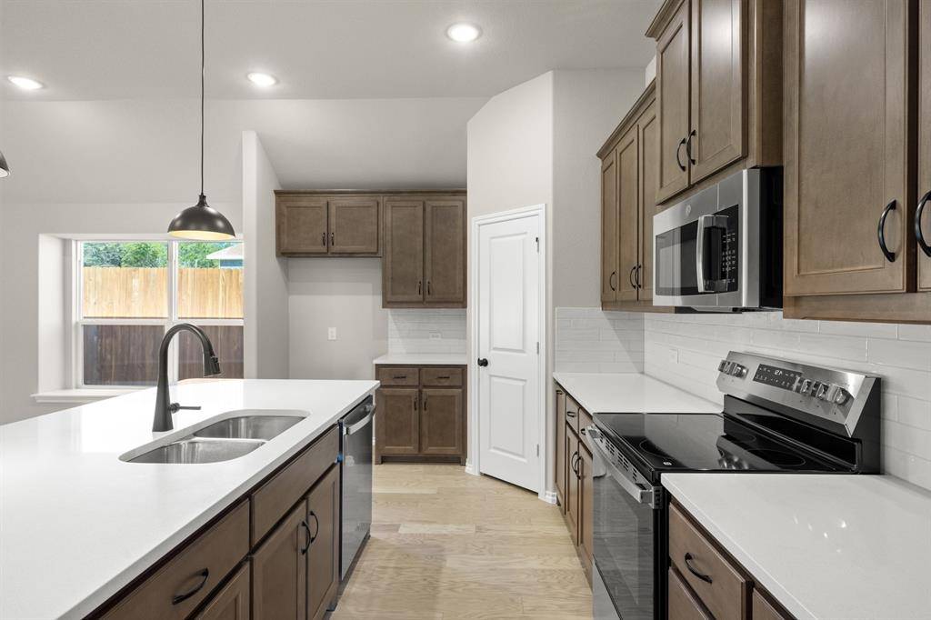 Weatherford, TX 76087,541 Waterford Park Boulevard