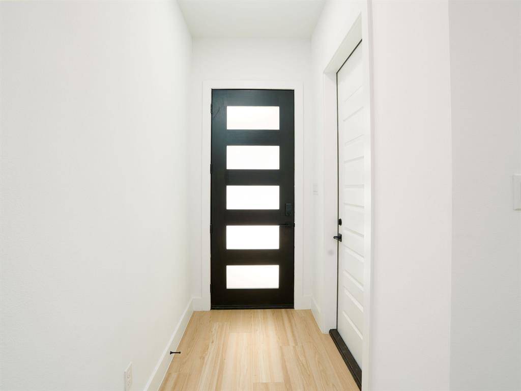 Dallas, TX 75236,5851 & 5849 Millar Drive