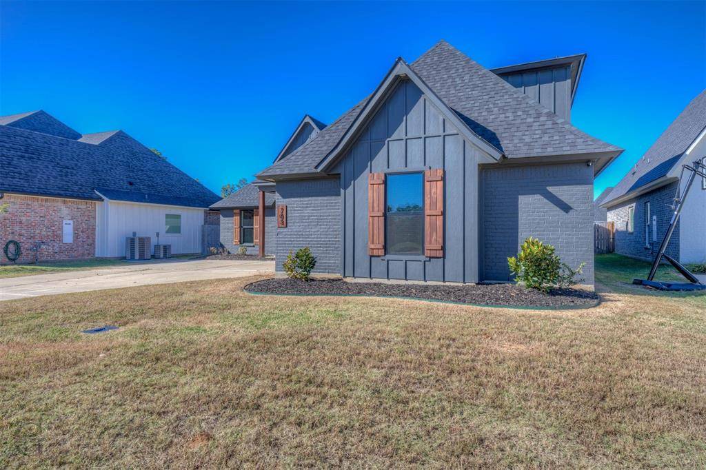 Benton, LA 71006,703 Julesburg Lane