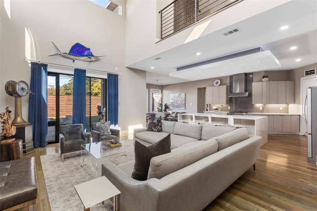 Dallas, TX 75220,3955 Park Lane