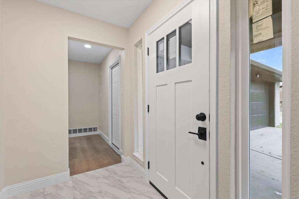 Denton, TX 76210,3916 Waterford Way