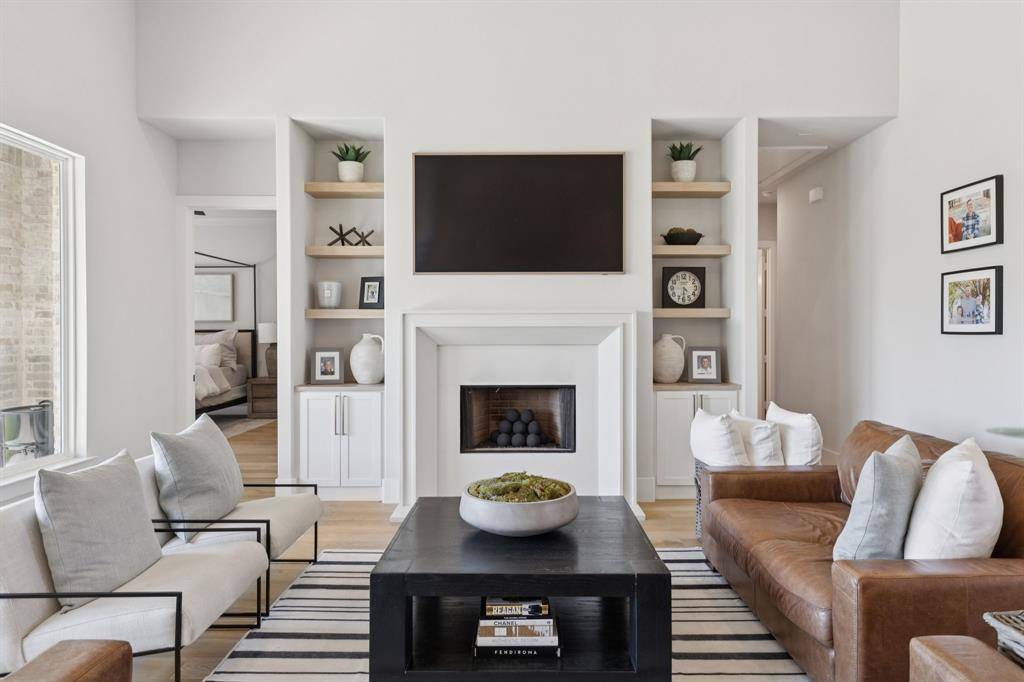 Gunter, TX 75058,115 Knoll Trail