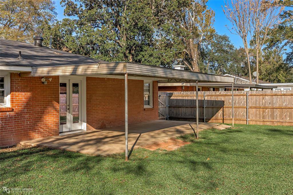 Shreveport, LA 71104,815 E Washington Street