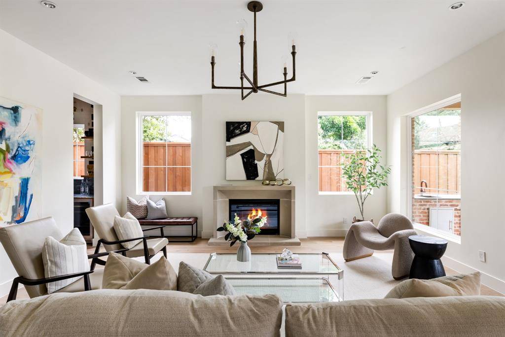 Dallas, TX 75214,6549 Trammel Drive