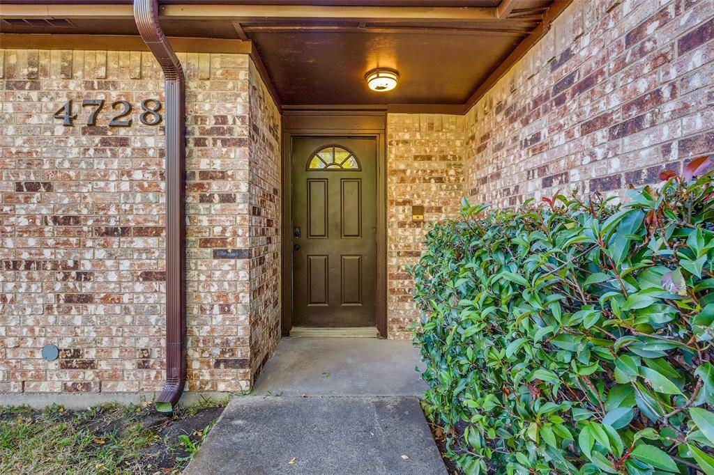 Dallas, TX 75236,4728 Meadow Ridge Drive