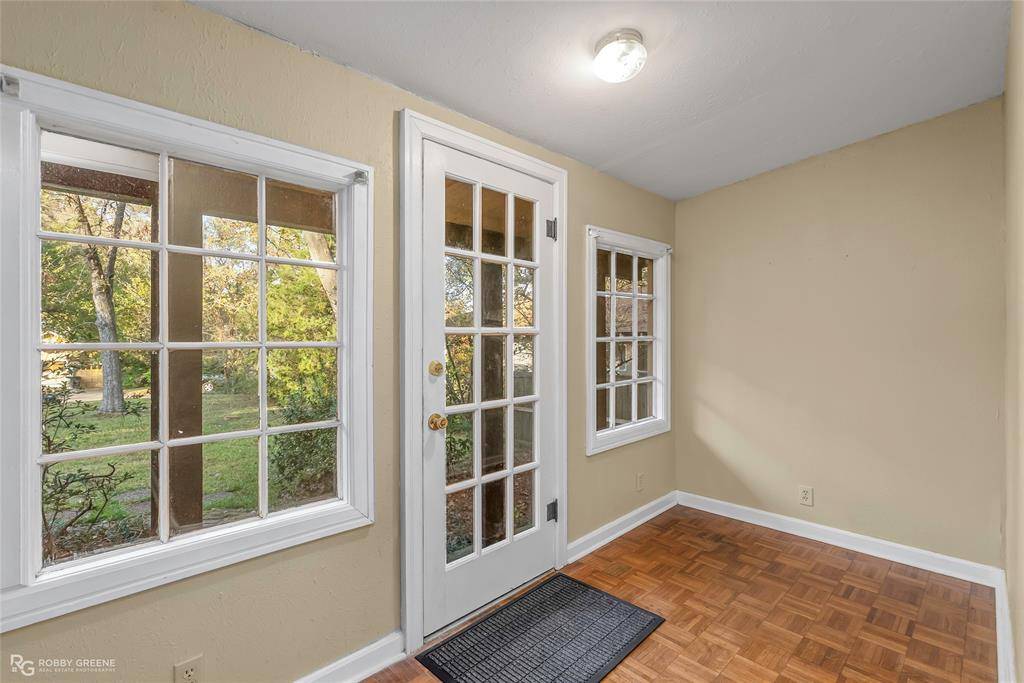 Shreveport, LA 71104,927 Boulevard Street