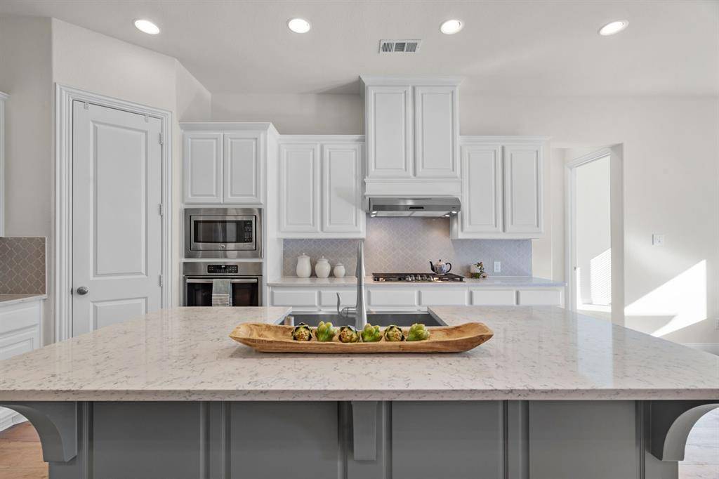 Argyle, TX 76226,1413 10th Street