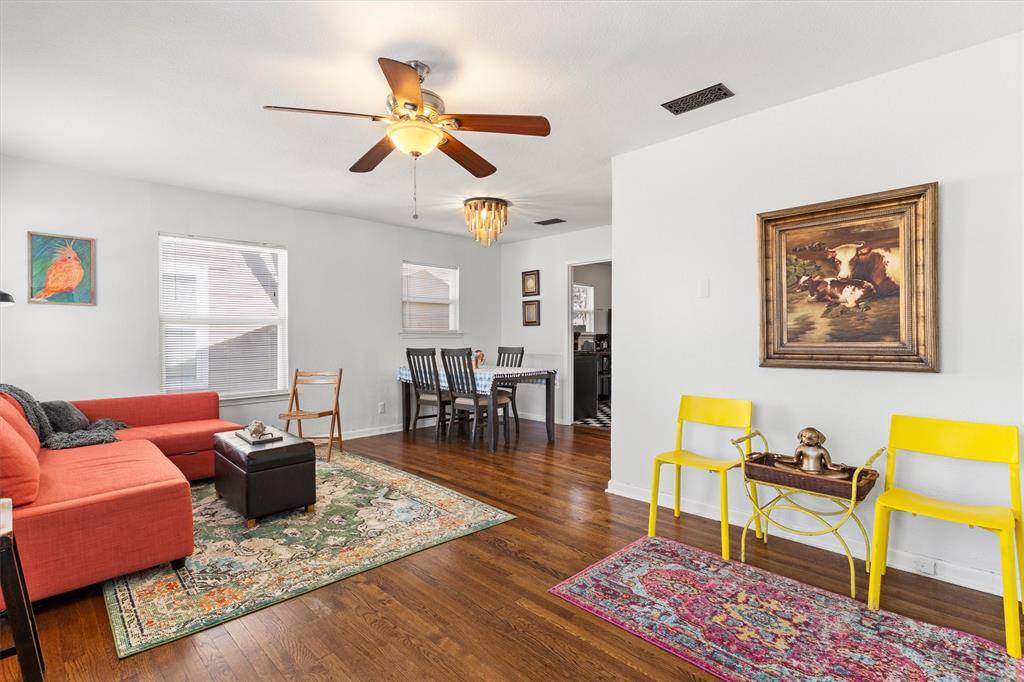 Fort Worth, TX 76110,2739 Livingston Avenue