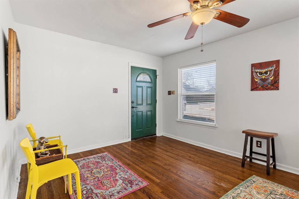 Fort Worth, TX 76110,2739 Livingston Avenue