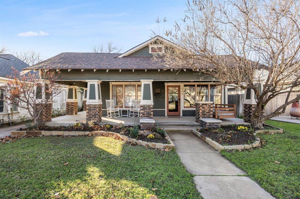 Fort Worth, TX 76110,1906 S Henderson Street