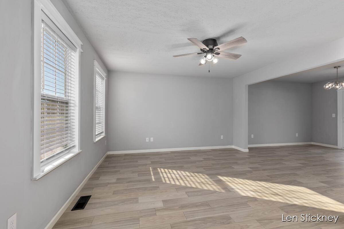 Gobles, MI 49055,33610 Pinedale LN