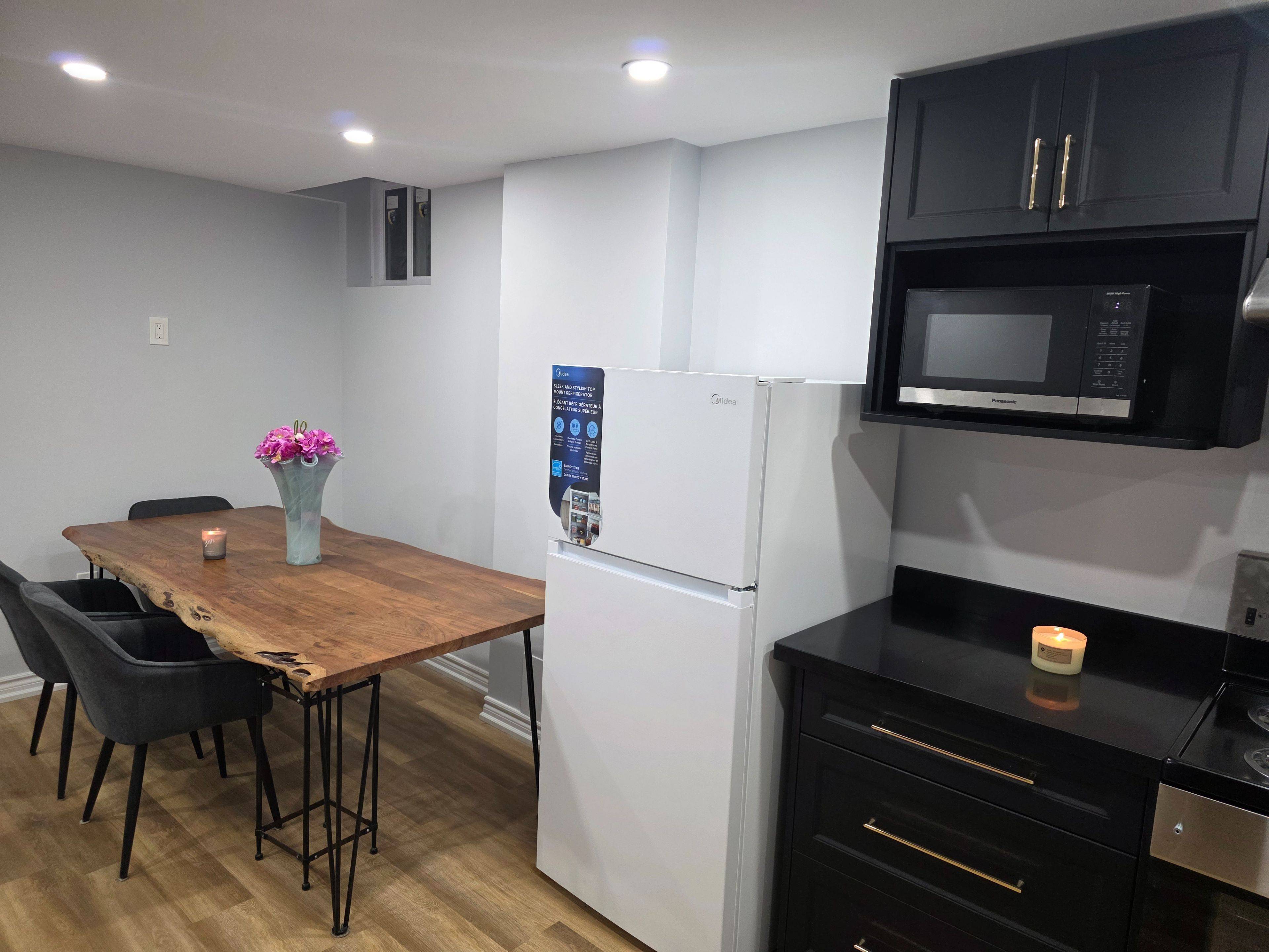 Toronto E07, ON M1V 3C9,9 Boxdene AVE