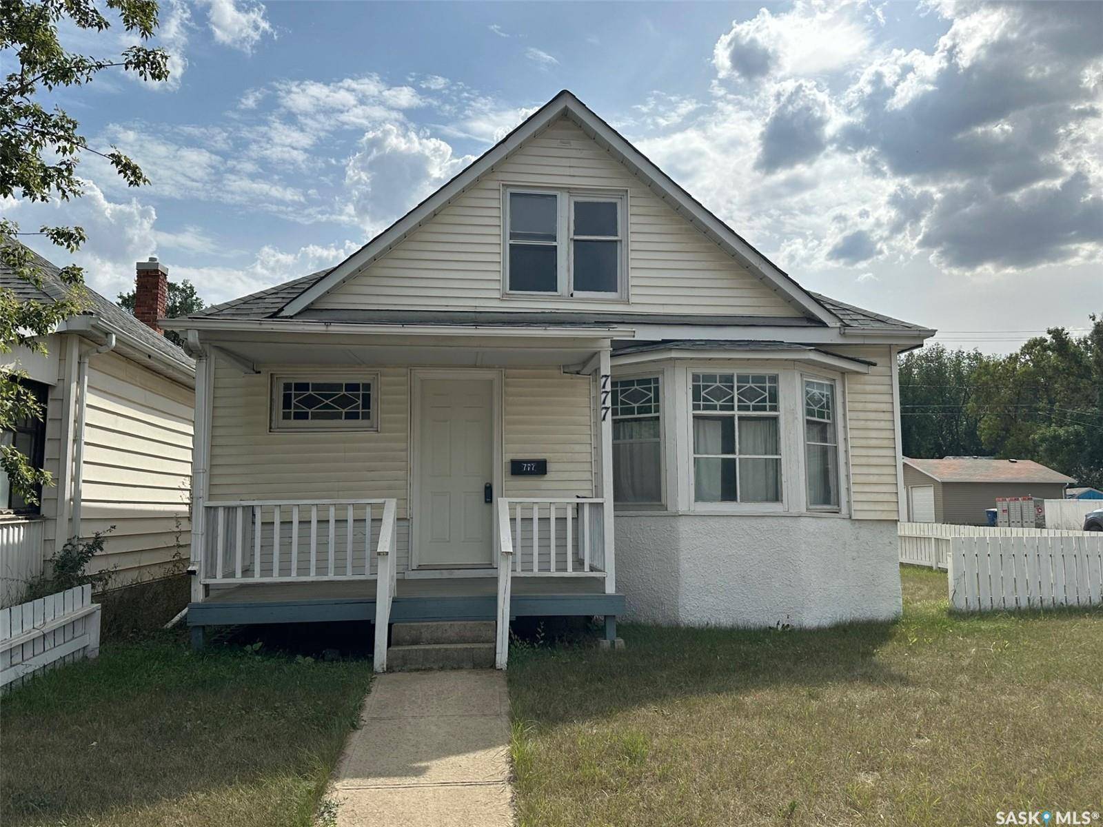 Moose Jaw, SK S6H 5E7,777 Coteau STREET W