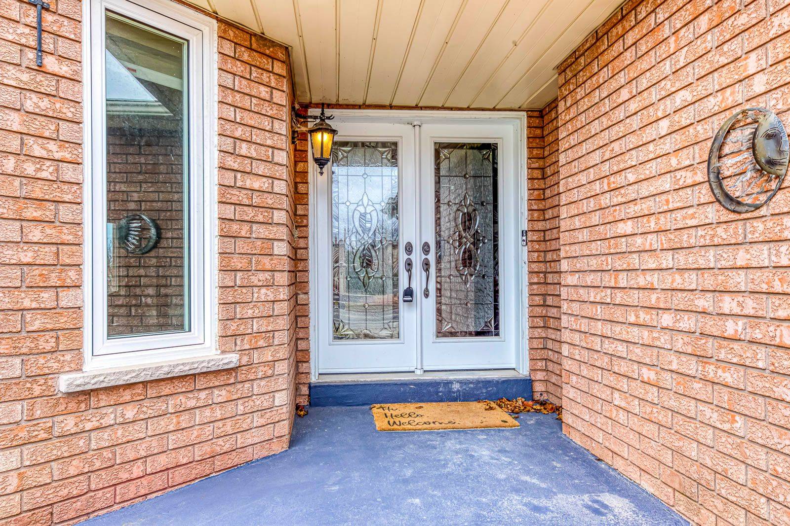 Oakville, ON L6M 2W4,1362 Pilgrims WAY