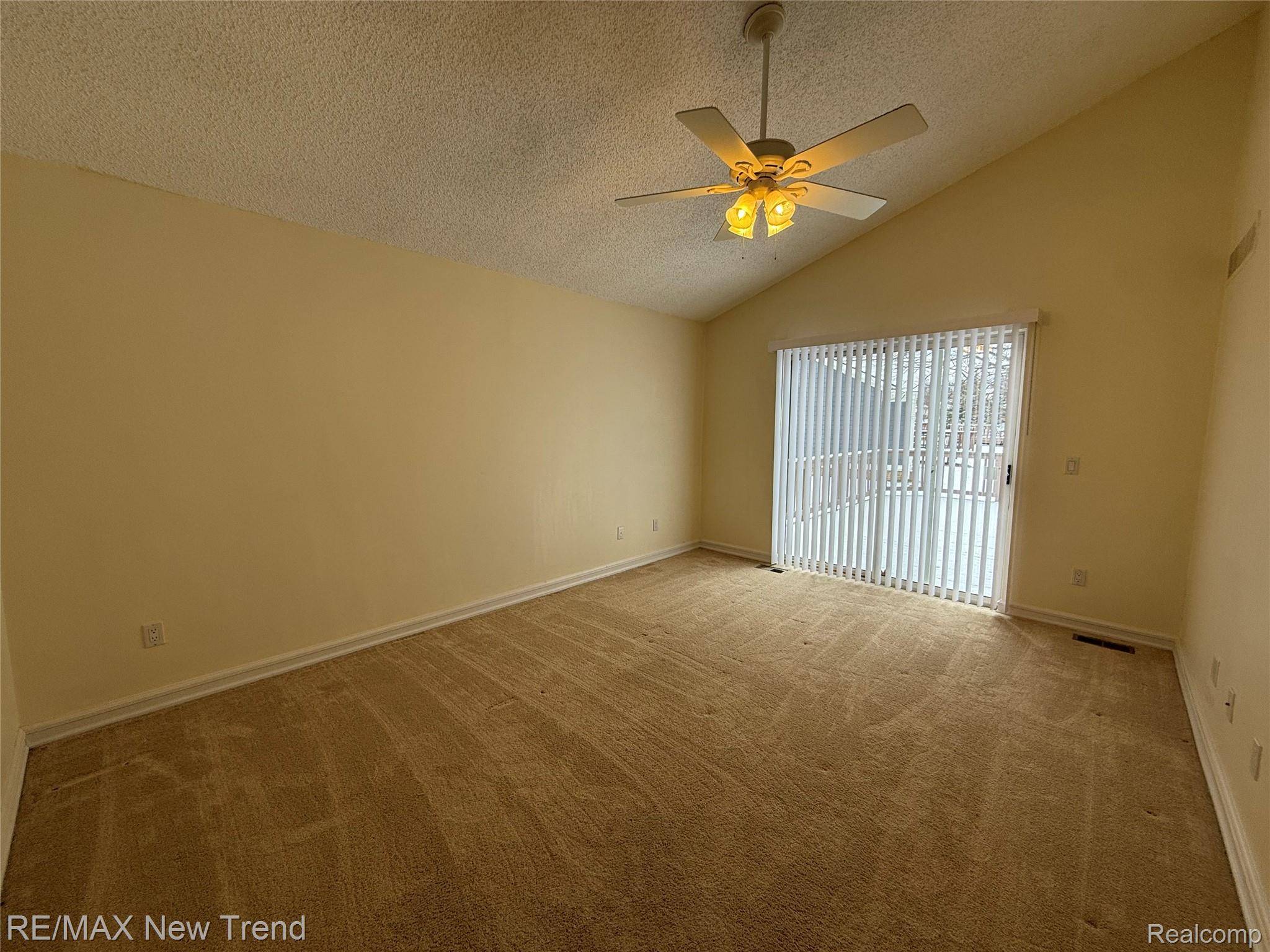 Novi, MI 48377,41363 CORNELL DR