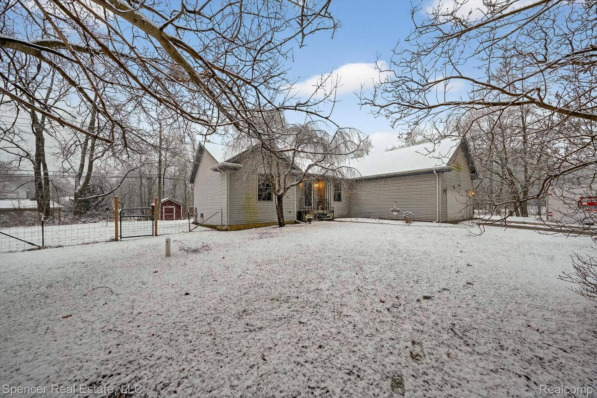 Davisburg, MI 48350,10791 Rattalee Lake RD