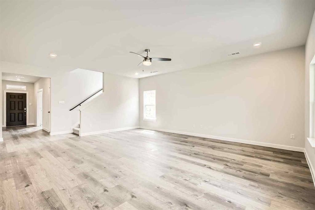 Forney, TX 75126,736 Vineyard Way