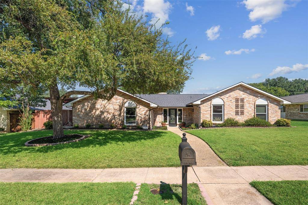 Dallas, TX 75248,6661 Hillwood Lane