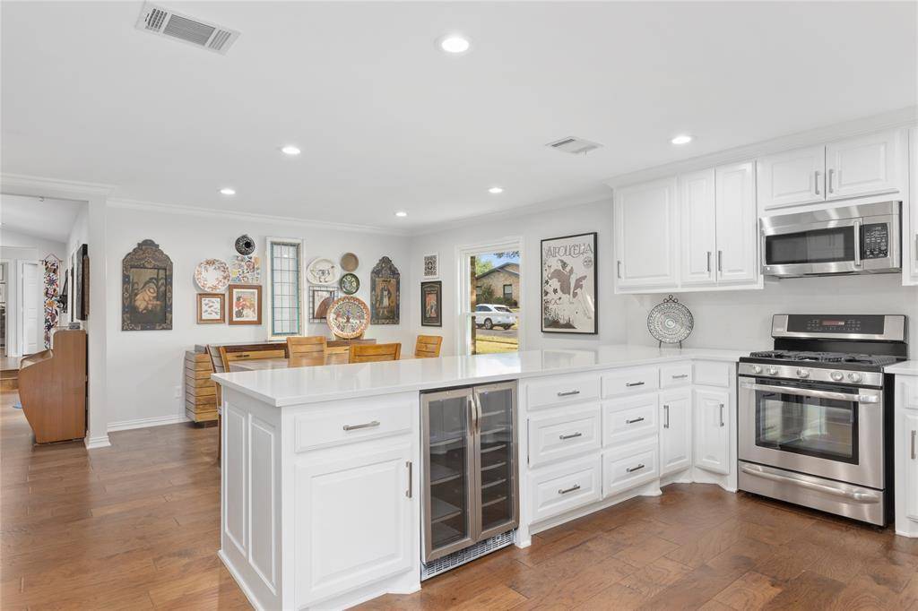 Dallas, TX 75248,6661 Hillwood Lane