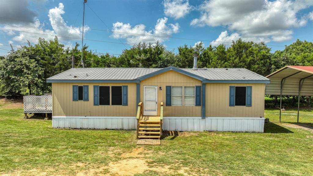 Azle, TX 76020,221 Briar Oaks Drive