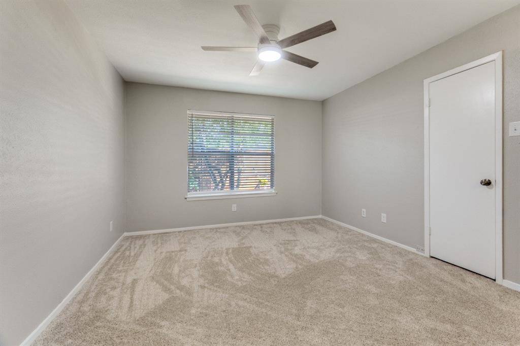 Dallas, TX 75240,13842 Methuen Green Lane