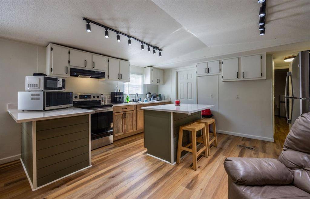 Elm Mott, TX 76640,309 W Bryant Street