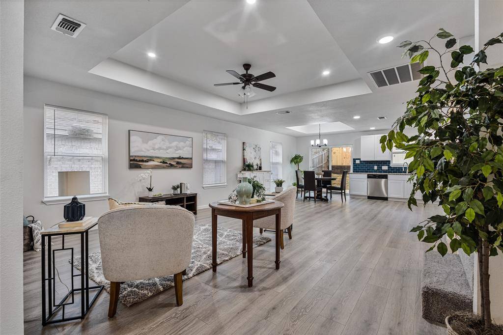 Denison, TX 75020,1009 N Barrett Avenue