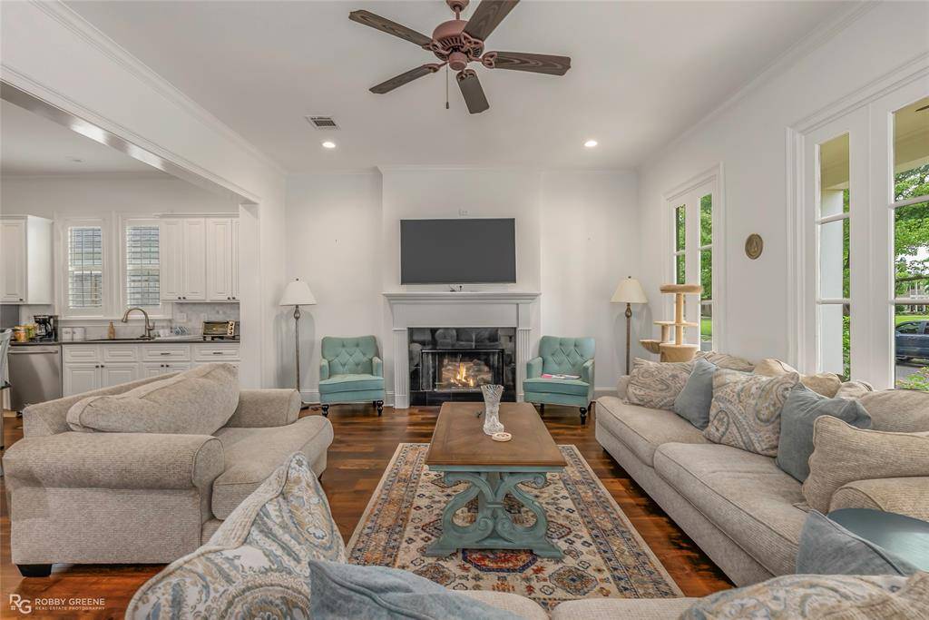 Shreveport, LA 71106,1940 Shaded Willow Lane