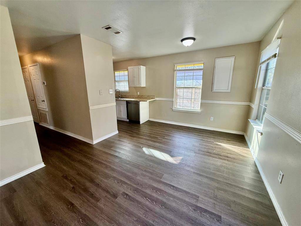 Denison, TX 75021,104 E Prospect Street