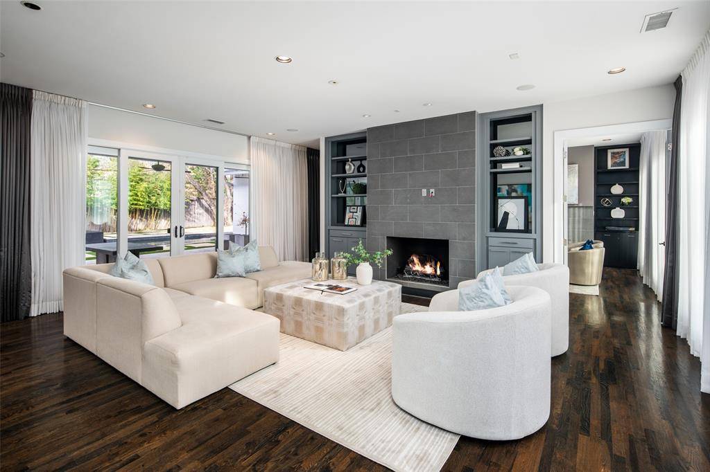 Dallas, TX 75230,5811 Meletio Lane