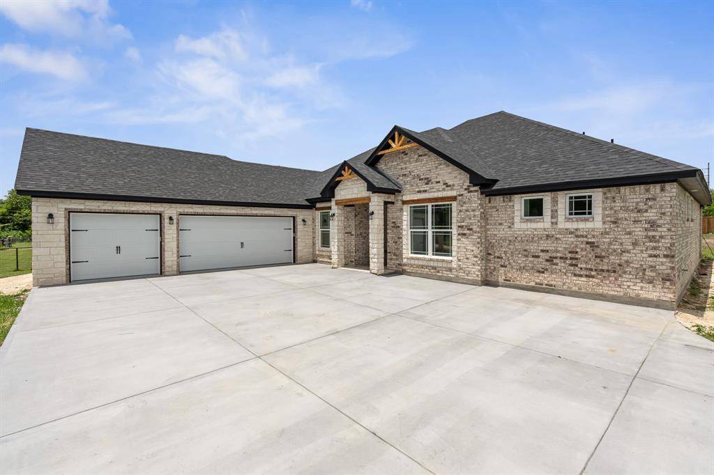 Eddy, TX 76524,322 Franklin Road