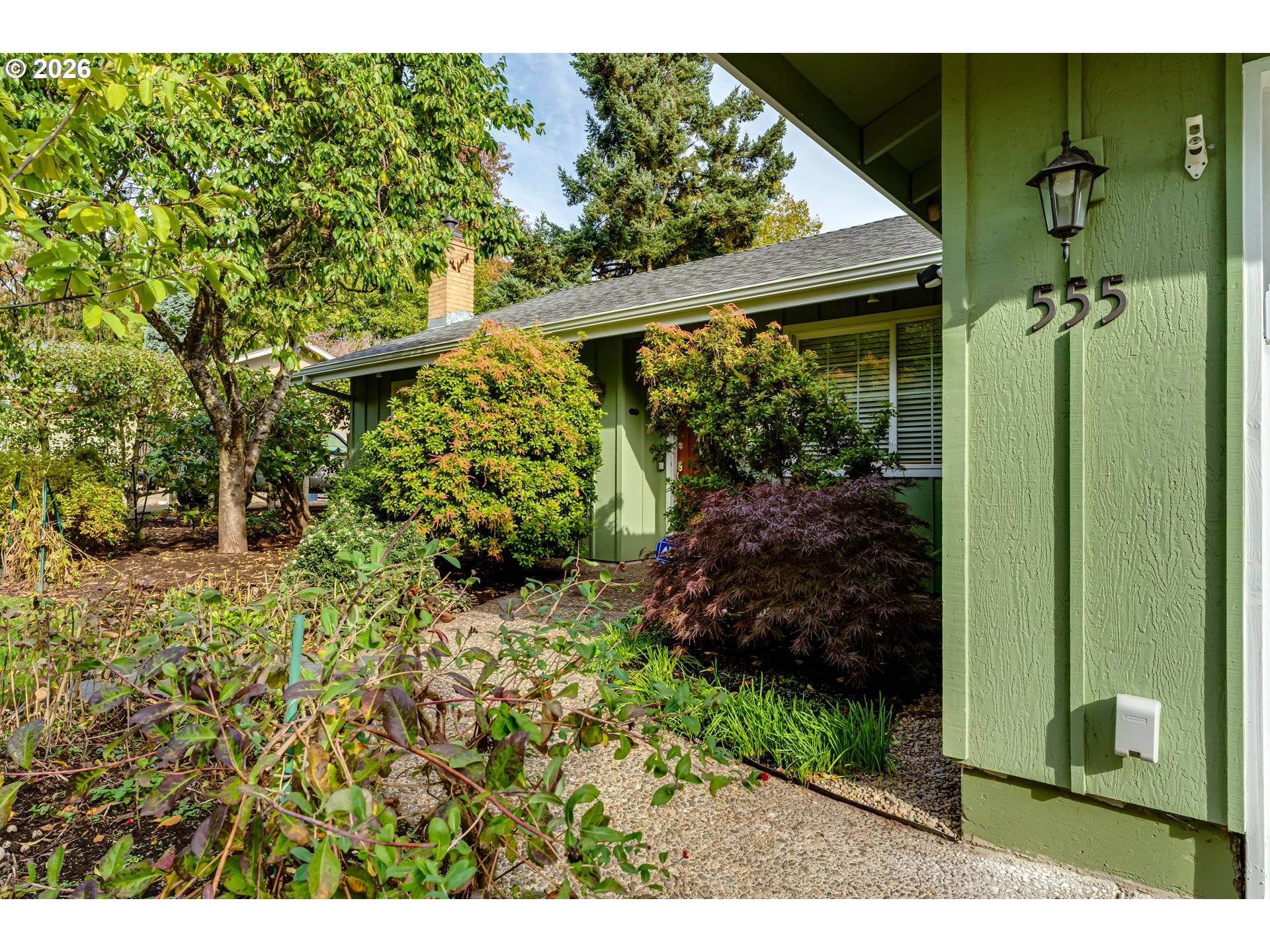 Eugene, OR 97401,555 STONEGATE ST