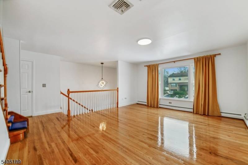 West Caldwell Twp., NJ 07006,30 Sanford Ave