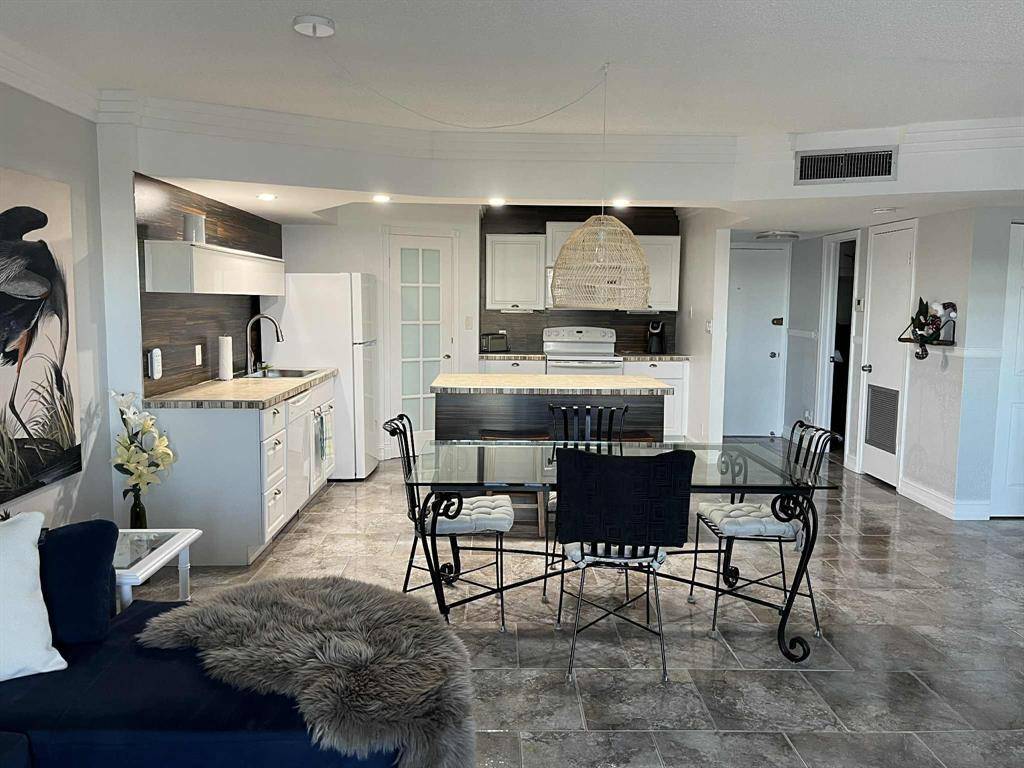 Lauderhill, FL 33313,4770 NW 21st St #405