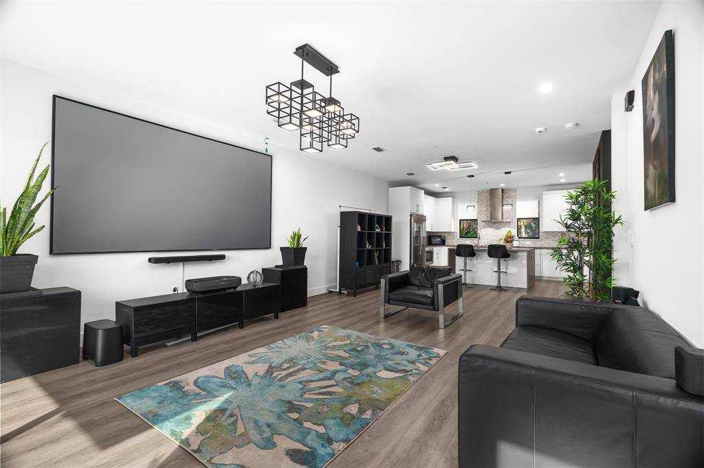 Wilton Manors, FL 33305,553 NE 21 #553