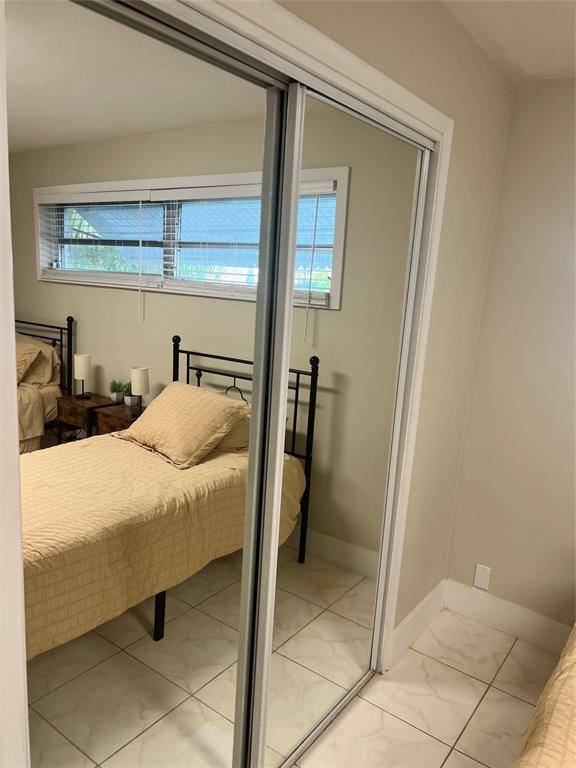 Sunrise, FL 33313,6790 NW 25th St