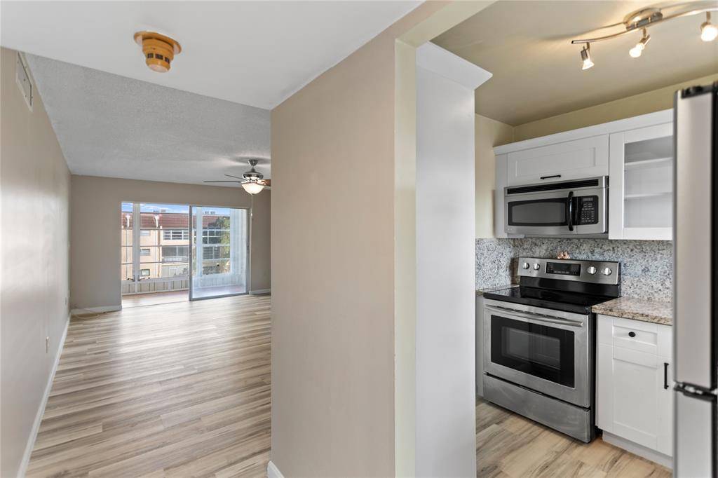 Sunrise, FL 33322,2720 N Pine Island Rd #307