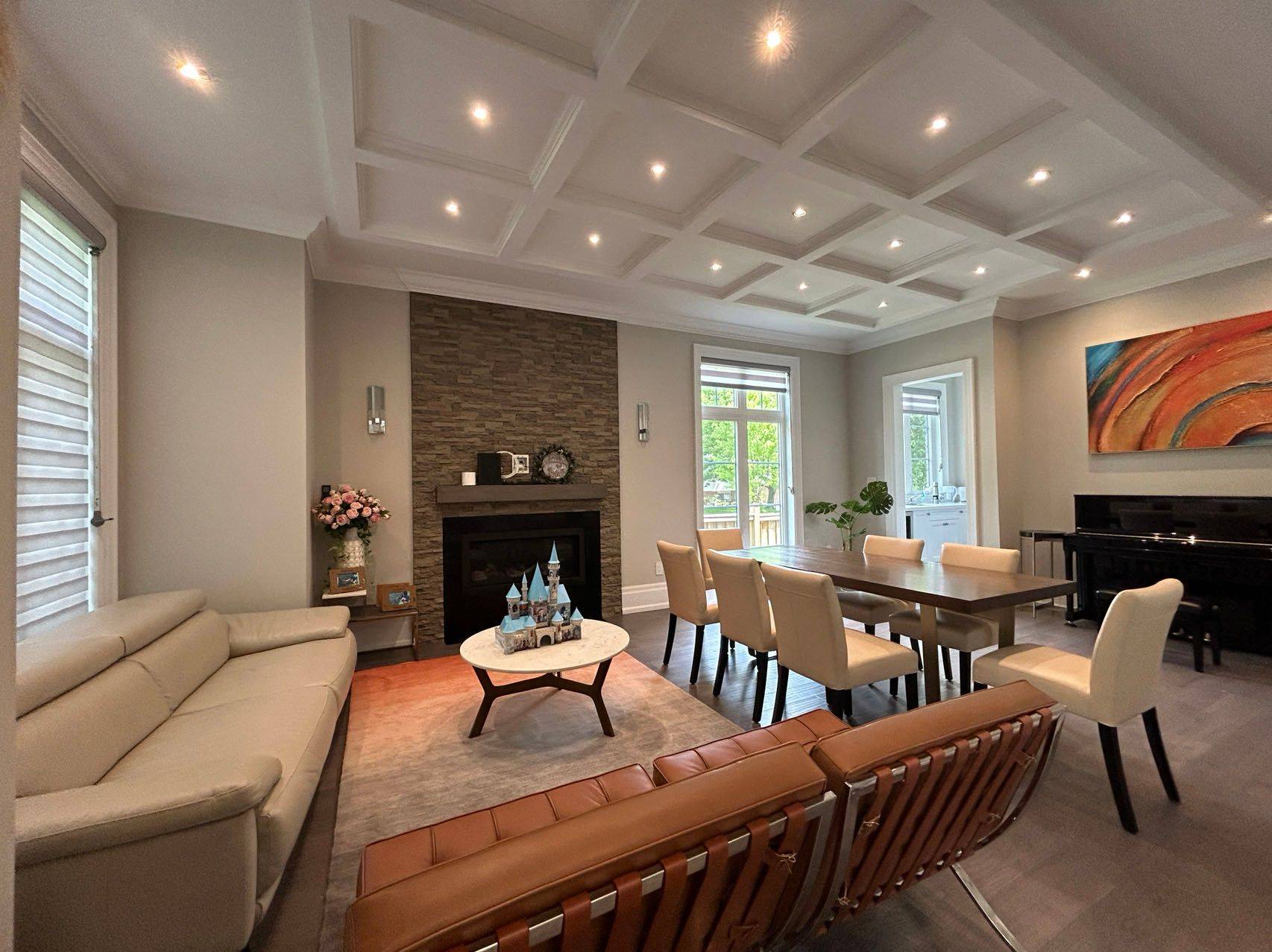 Oakville, ON L6J 5G2,2194 ELMHURST AVE