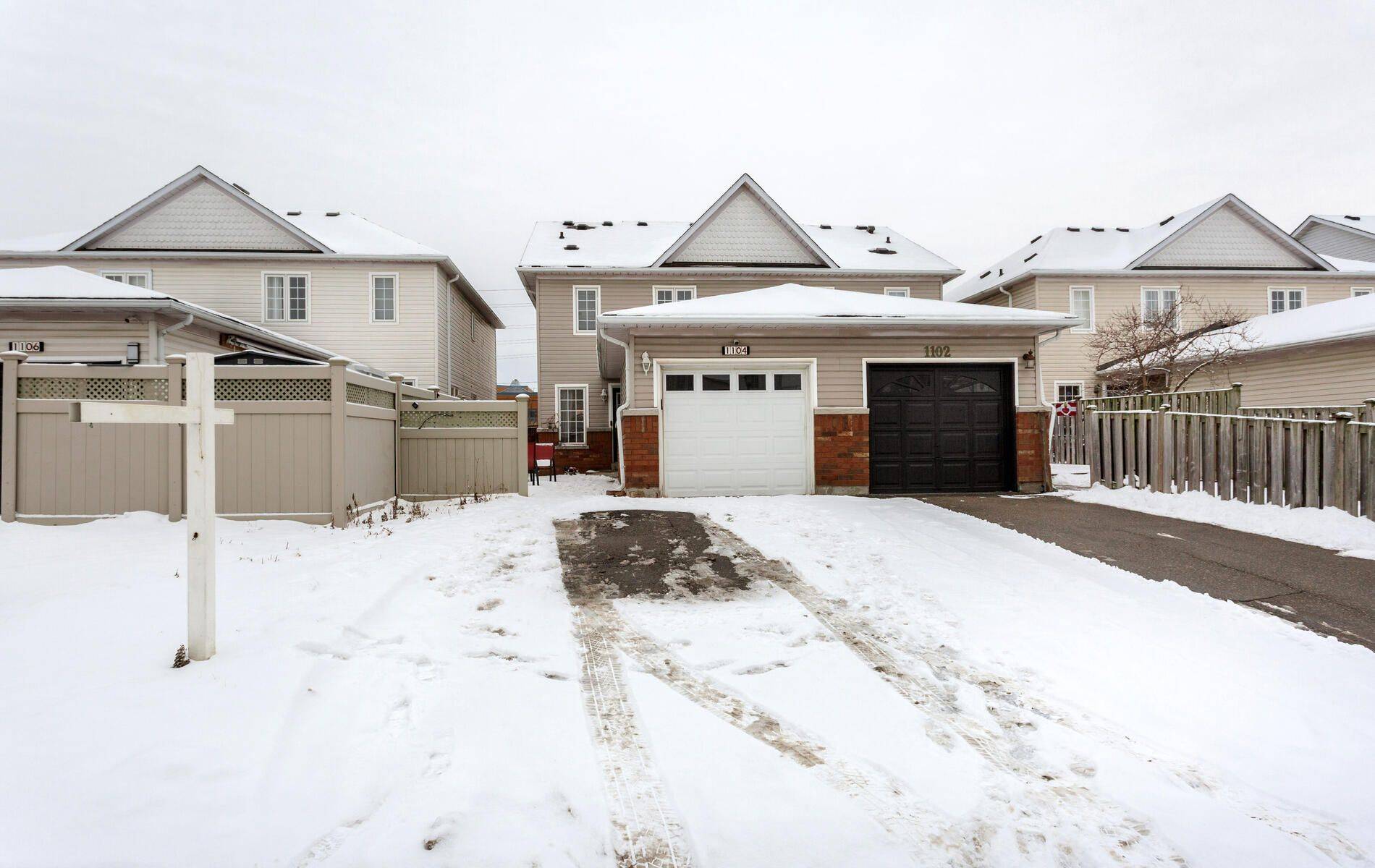 Milton, ON L9T 5P9,1104 Davis LN