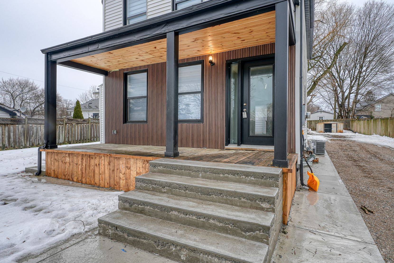 Ingersoll, ON N5C 2M5,241 Charles ST W