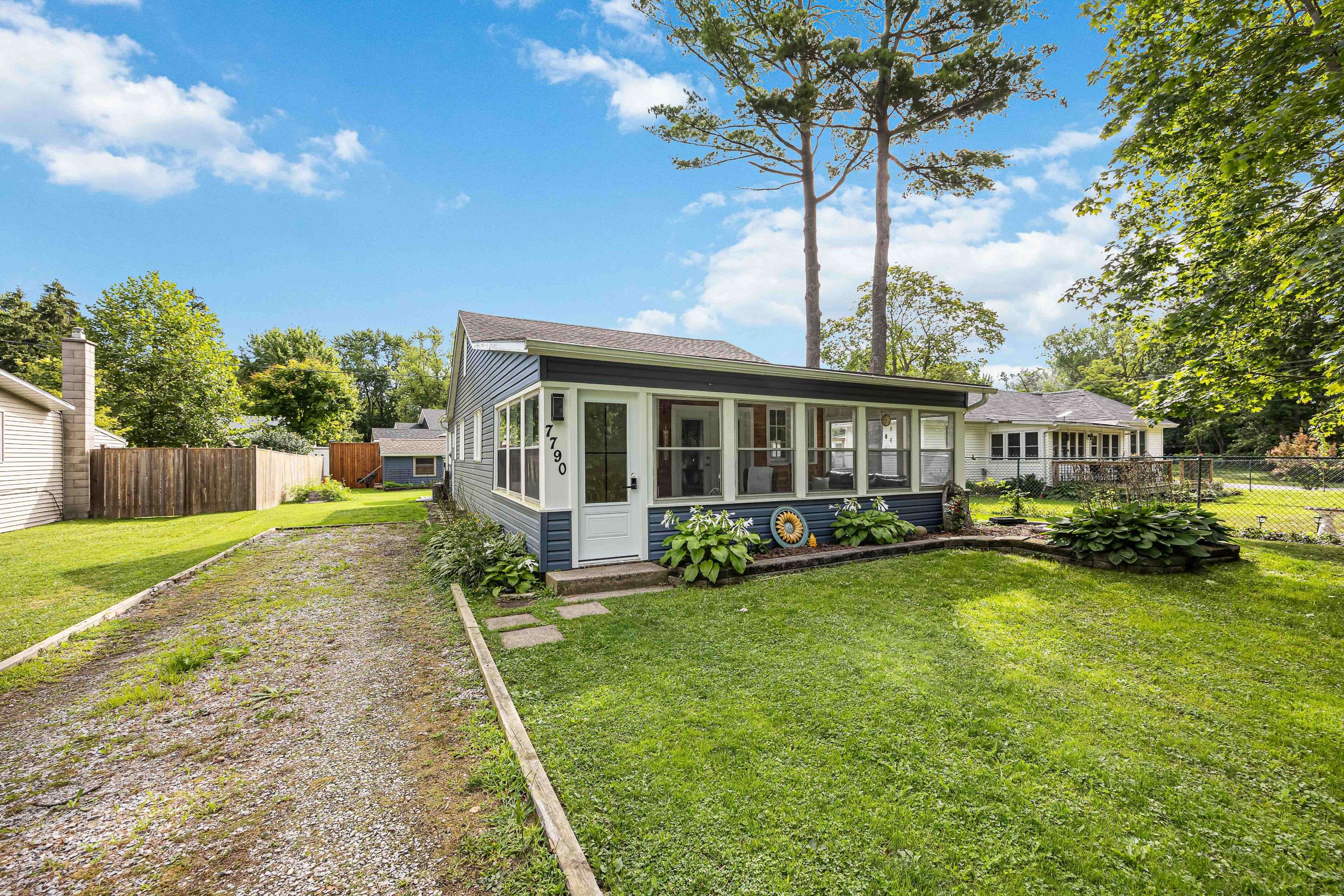 Plympton-wyoming, ON N0N 1J6,7790 Gallie ST