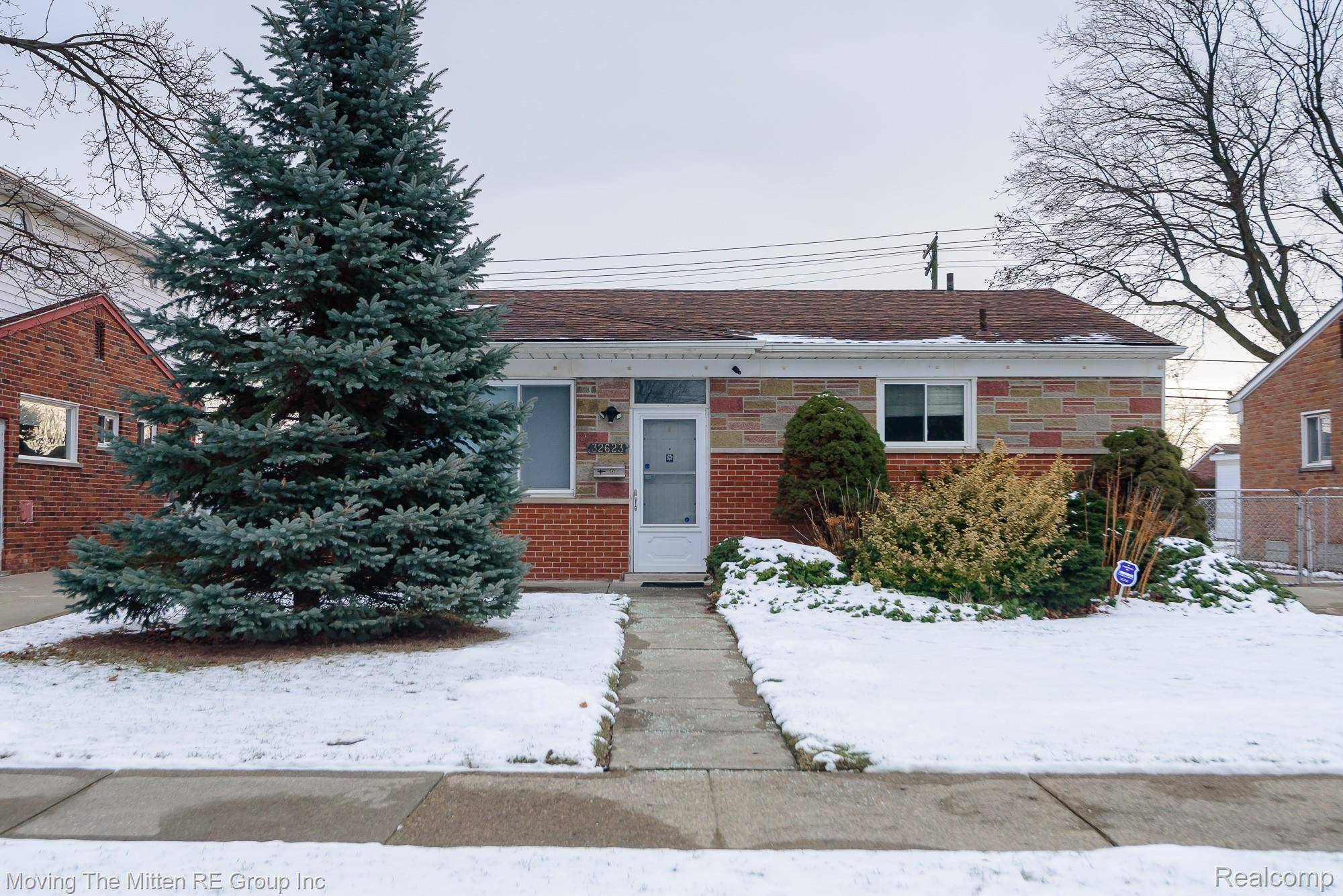 Westland, MI 48185,32623 Joy RD