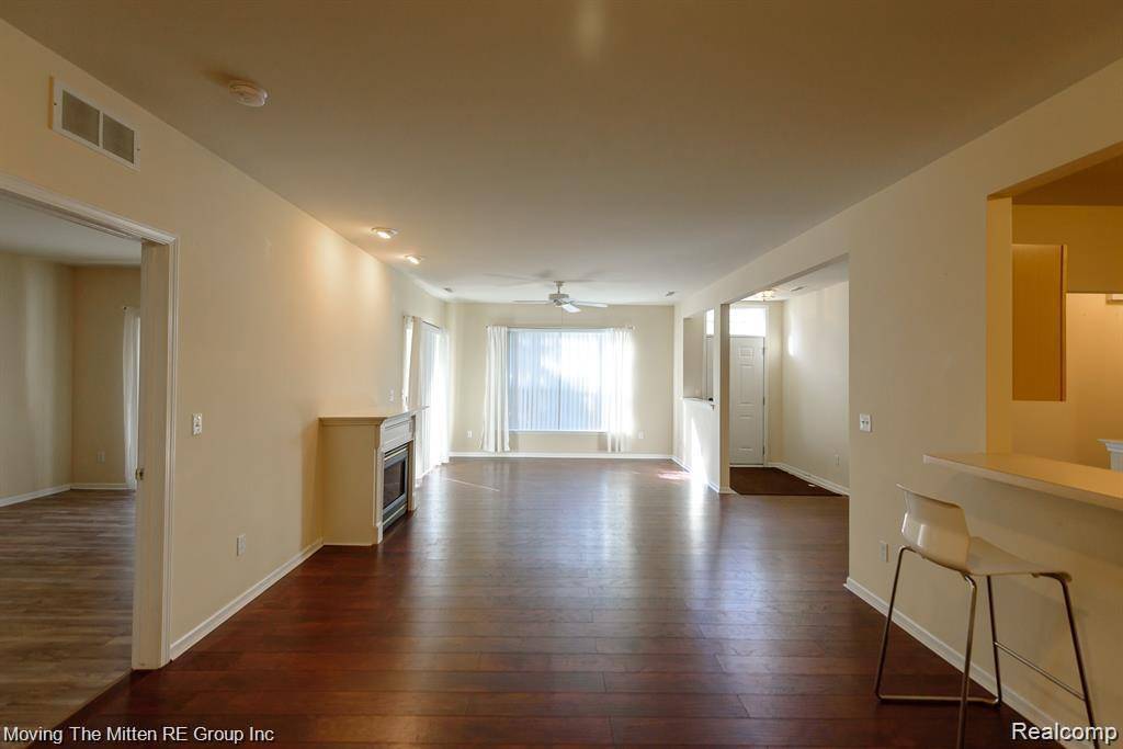 Northville, MI 48168,16784 Dover DR