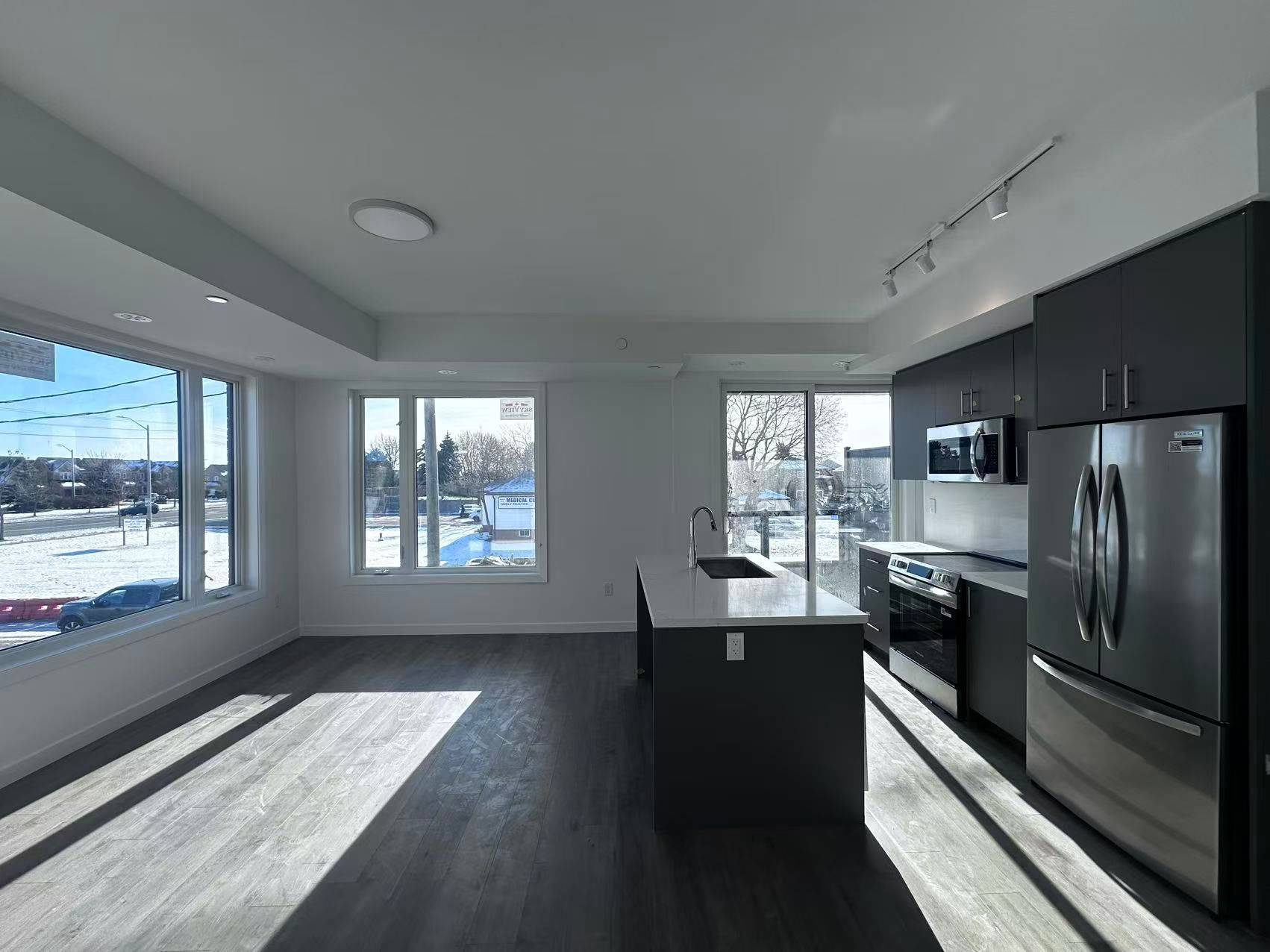 Markham, ON L3S 3R7,30 Markdale LN #12