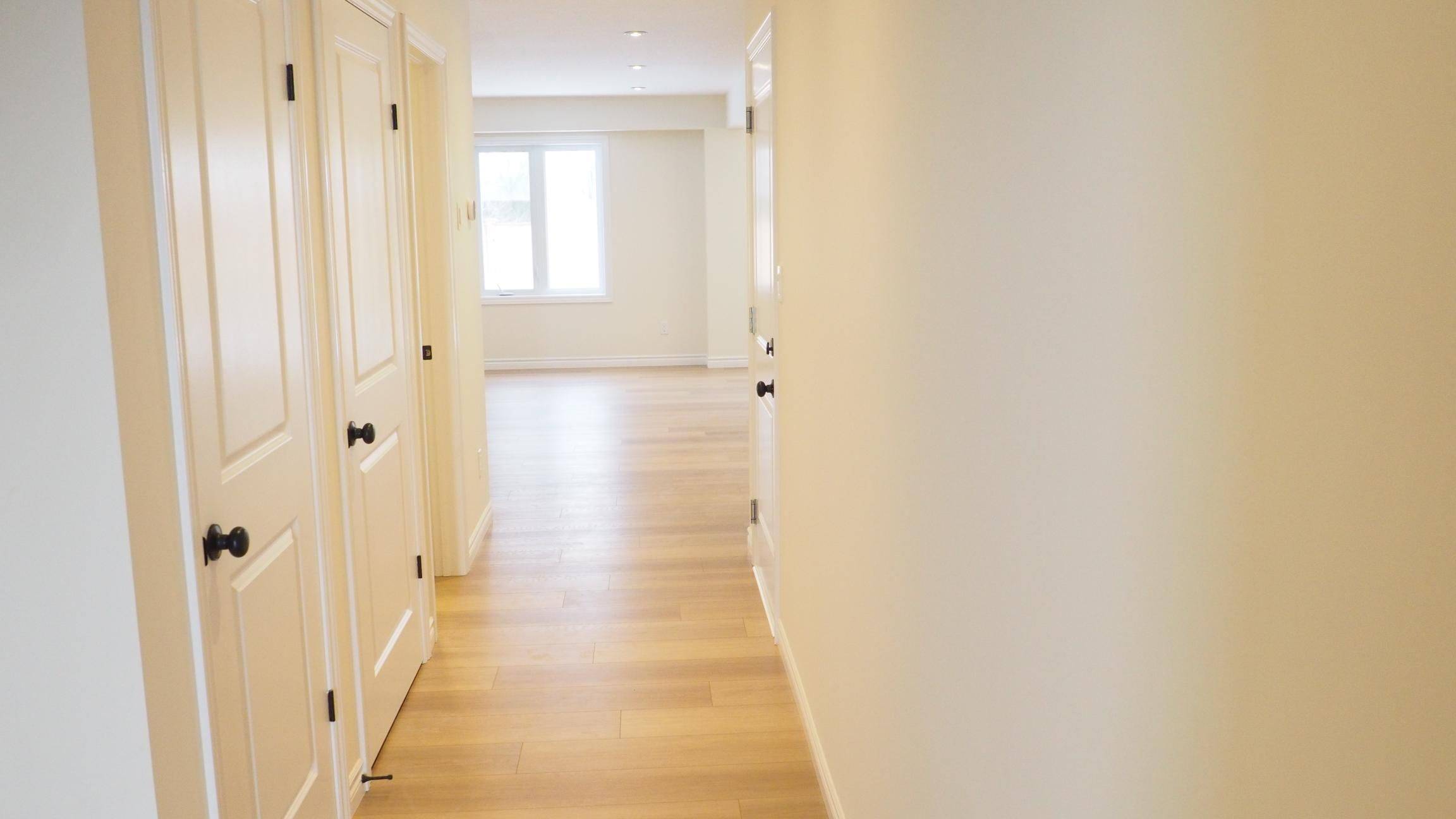 Stratford, ON N5A 6S6,8 Riddell DR